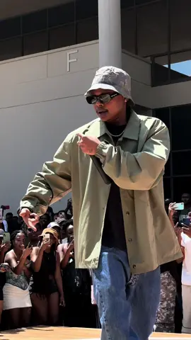 Reece came to my school bafethuuu was i not going crazyyy 😂here’s a lil behind the scenes of everything!!! #areece 