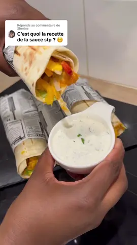 Réponse à @Sherine recette sauce blanche : 1 pot de yaourt fait maison , persil du jardin si vous avez pas de jardin allez chez le voisin , sel , poivre , jus de citron, paprika ! Reerve au frais et c’est pret 🤍🫶🏽#recette #viral #funny #foryou 