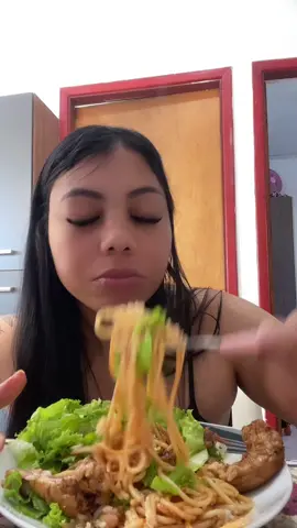 Comendo um pratão de comida #comendo #comidacasera #mukbang #fy 