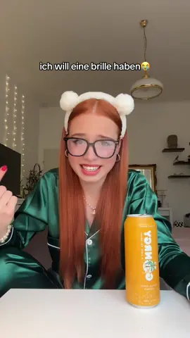 wer hat sich auch schon mal beim augenarzt absichtlich schlecht angestellt?😅 #fy #fyp #girlssupportgirls #fürdich #foryoupage #austria #foryou #fypシ #viral #ginger 