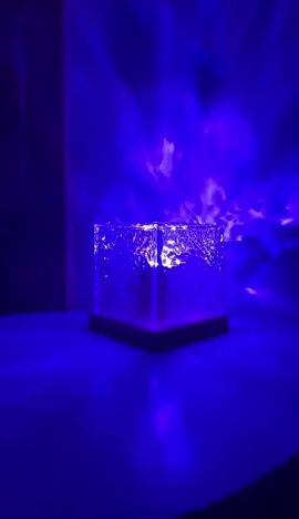-50% d’offre bienvenue Découvrez la magie de notre AuroraGlow Lampe🛋️🛋️ Livraison gratuite 🚚 lien dans ma bio🔗!