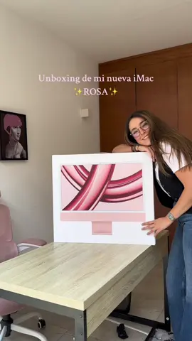 Tengo la computadora de mis sueñossss🥹🤞🏻💕 Más feliz no puedo estar baiiii✨ #imac #unboxing #unboxingimac #freelance #diseñografico #diseñadoragrafica #manifestation #manifestacion 