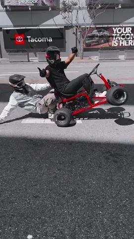Electric Smile Machine #gokart #wheelie #surron Built by The Garage Vlog Powered by @electrobraap 