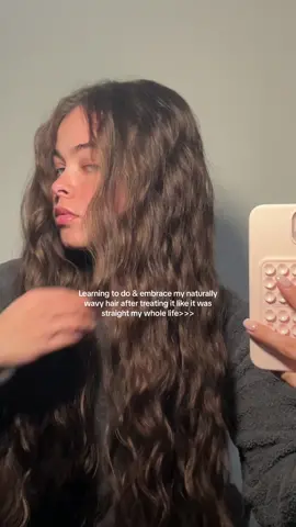 Where my wavy girlies at  #hairtok #wavyhair #wavyhairroutine #longhair 