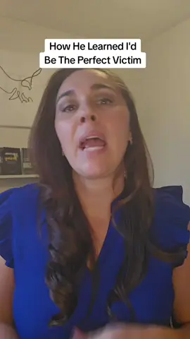 Can you look back and see the ways in which you may have missed red flags? What did the early stages look like? #traumabond #traumabondrecovery #abusiverelationship #toxicrelationship #narcissist #narcissism #liar #manipulation #powerandcontrol #rebuilding #selfworth #flattery 