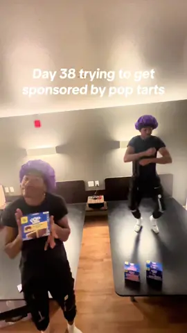 Last time to get funky#fyp #poptarts @Pop-Tarts 