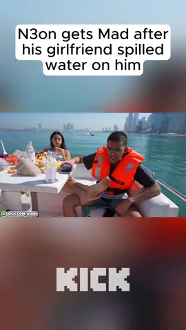 N3on gets HEATED after his girlfriend spilled water on him #n3non #n3onclips #viral #fyp 