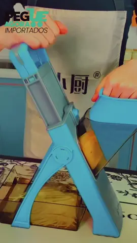 Transforme sua rotina na cozinha com praticidade e precisão! Descubra agora o Cortador Fatiador Mandoline Multifuncional, com 5 funções para cortar batatas, legumes e vegetais de forma rápida e eficiente! Simplifique suas preparações culinárias com este Food Chopper Inovador. Clique agora mesmo aqui para adquirir o seu!   #cortadormandoline #fatiadormultifuncional #praticidadenacozinhaétudo #culináriaeficiente  #facilidadenopreparo  #linknabio 