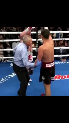 #daznboxing #russia🇷🇺 #fypシ #gym #gymedit #trentime #dmitrybivol #edit #viral #fyp #boxing #fypシ゚viral #boxngtraining #jesuslovesyou #christislord 