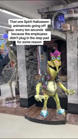 My condolences to all the employees. #fyp #scary #fypシ #spooky #halloween #spirithalloween2024 #contentcreator #spookyseason #horror #horrormovie #viral #newfor2024 #animatronic #creepy #productnews #possessed  #nostalgia #liminalspaces #halloween2024 #smilingfriends #meme #meme @Spirit Halloween 