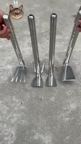 Dụng cụ làm vườn inox chất lượng cao bền bỉ. Cuốc cào inox sạch sẽ không bị gỉ sét cầm nắm thoải mái.  #dungculamvuon #cuoc #cao #cuoccamtay #caoxoidat #inox 