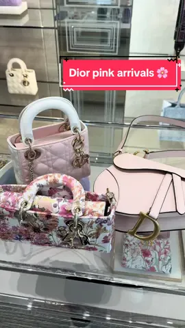 Is it an addiction?? I’ve watched confessions of a shopaholic 100 times and I still don’t know 😌🤷🏻‍♀️💅🏻 #shopping #shopwithme #dior #ladydior #luxury #luxurybag #luxuryshopping #OOTD #fyp #somidoshop 