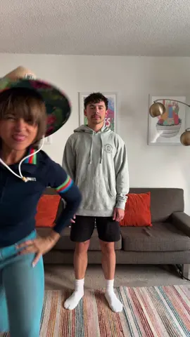 Mom’s visiting so I had her do this with me 😂