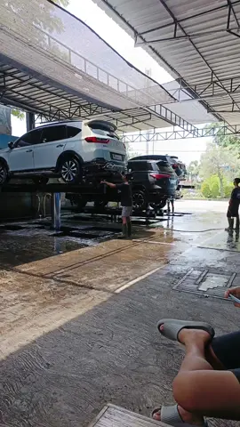 cuci mobil Honda BRV Prestige & Fortuner yg tidak dibawa mudik biar aman ..Tdk karat 😍👍👍👍 Mudik Bawa 2 mobil saja..Bismillah Aman Lancar Amiinn