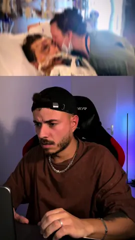 #68 A man slipped into a coma with a 4% chance of survival after trying to remove an ingrown hair, highlighting the unexpected severity of such actions. Steven Spinale’s struggle began with a sepsis diagnosis in 2022, resulting in a coma and heart surgery. After months of uncertainty, doctors traced the issue to an infected ingrown hair. Despite the slim odds, Steven woke up after a month without brain damage. This cautionary tale suggests reconsidering the risks before similar actions in the future. #sick #sepsis #usa #viral #deaf #ai #news 