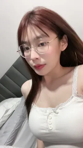 เพราะนอนเช้า