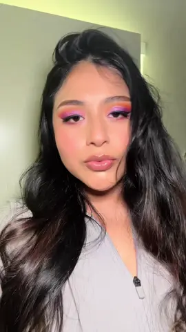 Spring eyeshadow look 💐☀️🌻 using #jamescharlespalette @Morphe Cosmetics Lips gloss/ lip liner  @NYX Professional Makeup #butterlipgloss#suedemattelipliner 