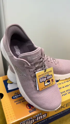 Siapa je yang still pakai kasut dengan guna jari? Kita sekarang pakai kasut slip in je😜~   #skechersMy #skecherswomen #fyp #kasutviral #kasutmurah #skechersmalaysia #skechersootd #raya2024 #OOTD 