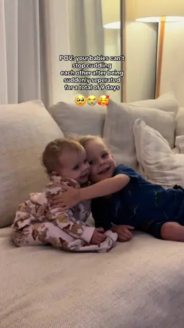 The whole time whilst in hospital ollie  kept asking me “mummy wheres my baby Autumn” 😭 they couldnt stop cuddling each other all night! This is your sign to have 2 under 2! They are 15 months apart and they are little besties 🥰