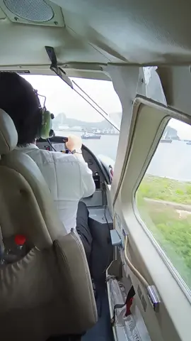 perdana naik seaplane #fyp #fypシ #fypシ゚viral #fypage #seaplane #seaport #ksb #sumbawa #maluk 