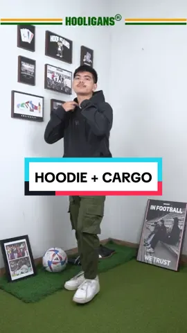 Kombinasi Hoodie Black + Long Cargo Army buat nambah level kegantengan loe! #hooligans #rekomendasioutfit #OOTD #rekomendasihoodie #rekomendasicelanacargo #ramadanekstraseru 