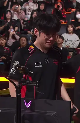 Xin em đừng khóc 😭 #zeus #t1zeus #t1 #lck #lol #xh #xuhuong #trend #viral #fyp #foryou #fypシ #sad 