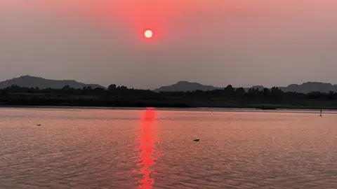 ဧရာဝတီနှင့် ပုဂံနေဝင်ဆည်းဆာ လိုက်ဖက်နေရော🥰 #fyp🖤 #Foryou  #Titok2024🥰  #baganaungdin  #bagan 
