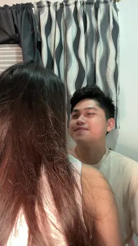 Ito yung amoy na gusto ko singhutin habam buhay e huhu akin ka lang! #fyp #relate #migsandeca #relatable #couplerelate #coupletok #pinoycouple #pinoytok #funnycouple #couplegoals #Relationship #relationshiptok #relationshipgoals 