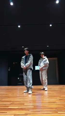 We're gonna break it down🕶️  #TXT #BEOMGYU #TAEHYUN 