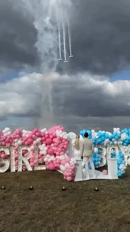 Chá Revelação 🥰💙💖 . . #genderrevealshow #genderreveal #genderrevealparty #pinkorblue #heorshe #itsagirl #itsaboy #babygenderreveal #boyorgirl #charevelacao #chaderevelacao #meninooumenina #kizmierkekmi #мальчикилидевочка #cinsiyetpartisi #fy 