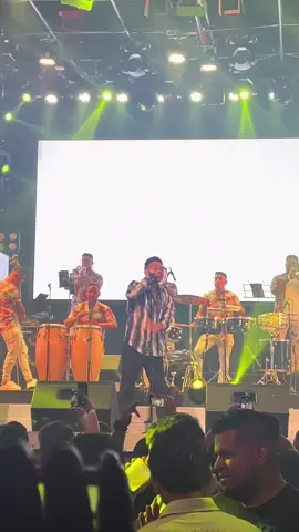 Cantando a coro con el mejor del Peru @Cesar Vega 🎤🎼🎺 #casadelasalsa #limaperu #lavictoria #salsa #salsaromantica #sornero 