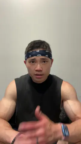 Weirdest interaction at the gym  #gyminteractions #gymetiquette #gymmachine #GymTok 