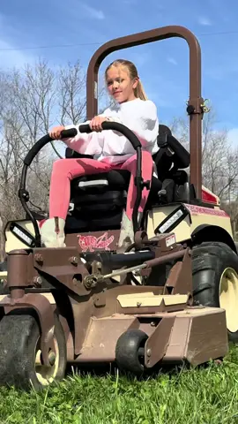 She’s a natural! #summershadefarms #farmlife #lifeskills #learning #grasshopper #grasshoppermowers #homeschool #alwayslearning #teachthemyoung 
