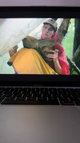 Show: Station Eleven #streamonmax 