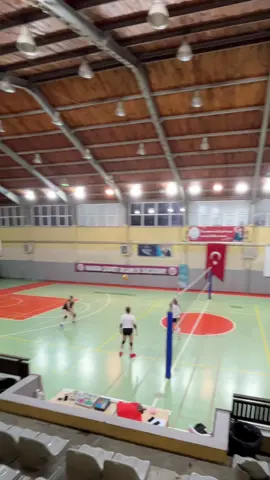 #voleybol #keşfet #viral #fyp #fypシ #keşfetteyizzz #fypシ゚viral #voleyboltürkiye #volleyball #volleyballworld #volleyballplayer #volleyballgirls #fileninsultanlari #volleyballlife #voleybolantrenmanı #voleybolcu #voleybolaşkı #voleyboll 