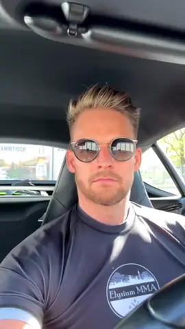 dancing season with the best trainer❤️🥊unfortunately,today's it was enough for a certificate of participation 😂 #mma #mixedmartialarts #fight #fighting #elysiumma#pilotlife #cockpit #flightdeckview #aviation #anflug 