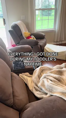These days are so rare for me…I’m 28 years old and still trying to figure out how to deal with burnout. It’s hard when you have always based your self-worth on achievements. But becoming a mom has taught me how important it is to fill my cup, so I can pour into my daughter’s too. You’re doing great even when you don’t feel like it🫶🏼✨🩷 #toddlermom #honesty #momlife #naptimeroutine 