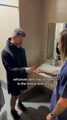 peeling back the curtains to show you how the magic happens each night of 2our 🎩