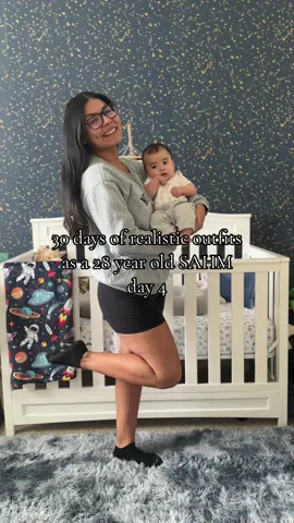 Day 4 • Another day another comfy outfit 🙃 #fyp #firsttimemom #boymom #momlife #momcommunity #momtok #MomsofTikTok #OOTD #ootdmomedition #ootdbabyandmom #ootdbabyboy #tiktokgrowth #trending 
