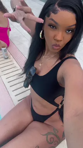 #missingthesunshine☀️ #pool #beach #trend #trending #Summer #summervibes 