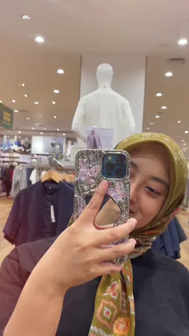 Case nya cakep polll 🦋 #fyp #case buat kalian yang mau cari case iphone langusng cek di keranjang kuning aku 