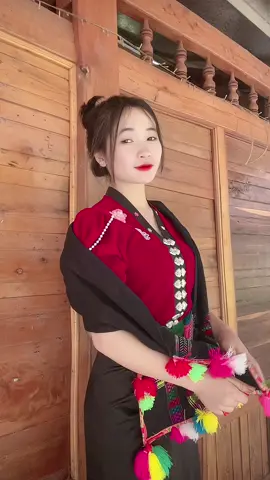 Mơi ai ma dàm hươn noong nơ#dantocthai #dantocthai #gaithaitaybac #gaitaybac25 #dantocvietnam #dantocthai_taybac #xuhuongtiktok2024 #trendingvideo #xuhuong 