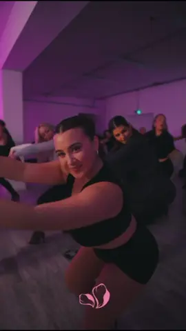 🌟💜 #usher #good #kisser #dance #heels #essexdance #fyp #dancer 