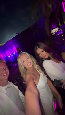 We love Awards.  @tay <3 @Caleb @Isaiah Harmison @Alanasunny🦋 