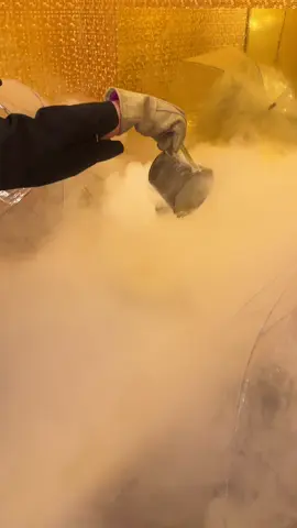 日本一危険なデザートがやばすぎた… 【店名】　#モトフサアラキ  【住所】福岡県福岡市南区若久１丁目１９−３ 内山ビル １F 【ｱｸｾｽ】高宮駅から徒歩20分 【定休】不定休 【営業時間】12:00-20:00 【料金】10,000円- 【PR】 イタリアンのコース料理で 季節によって料理が変わります！ イタズラ大好きな優しい店主さん！ エンタメと味の両方にこだわられてるお店で 毎度料理がくるのが楽しみでわくわく！ 予約はお早めに！ 【PR】 #福岡グルメ #japanesefood #tiktokfood 