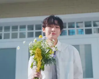 those flowers are for me❤️ #sunoo #kimsunoo #enhypen #enha #fyp #foryou #ksvnoos 