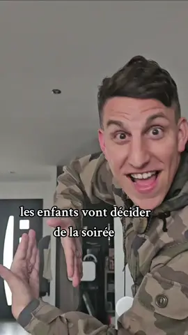 aaron qui demande toujours si @Kim 🎀 est d'accord j'adore poulet❤️❤️❤️et c'est pas parce que c'est mon fils 🤣une bonne idée de jeu avec les enfants on sait pas encore si on prend kiara 🤷‍♂️vous feriez quoi la mif??😜#jeu #famille #bowling 