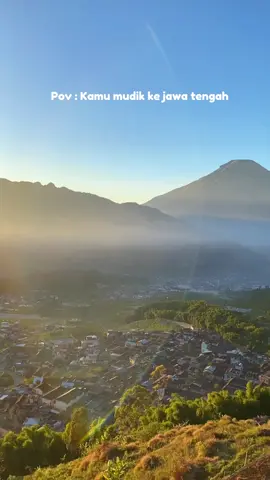 Selain melepas rindu, mudik kalian bisa banget sambil explore jateng. Jadi kalian mudik ke kota mana? 📍Sukomakmur, Magellan 📍Stabelan, Boyolali 📍 Deles indah, Klaten 📍Pintu langit, Wonosobo 📍Air terjun jumog, Karanganyar 📍Watubale, Kebumen Next kita #dolanvirtualwithMay kemana lagi ya? #reel #nature #jawatengah #magelang #boyolali #klaten #wonosobo #karanganyar #kebumen #jogjajateng