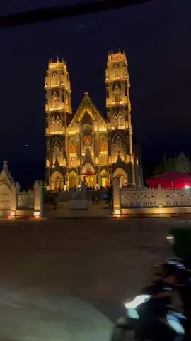 Đẹp mê hồn các bạn ơi😍 #songvinhchurch #giaoxusongvinh #bariavungtau #quoclo51 #beutiful #church #xuhuongtiktok #lunglinhnhuhoa #viraltiktok 