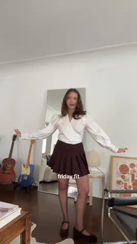 Obsessed with matchy matchy tights and shoes 